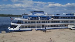 Теплоход Фёдор Достоевский. Круиз по Волге.