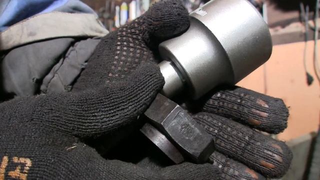 Манипулятор ISUZU FORWARD замена подвесного подшипника.