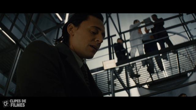 Loki Tenta Levantar o Martelo de Thor | Thor (2011) | Clipe do Filme HD смотреть онлайн