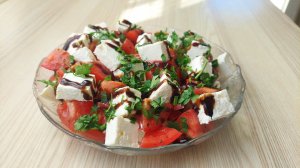 Простой и полезный салат за 5 минут! Необыкновенно вкусный салат с брынзой!