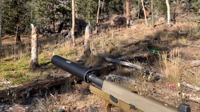Suppressed Shooting Demo: FN FNP-45 Tactical & Silencerco Octane 45 HD смотреть онлайн