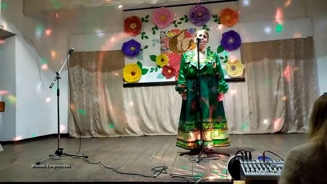 "ОБЛЕПИХА" исполняет Г. В. Склярова смотреть онлайн