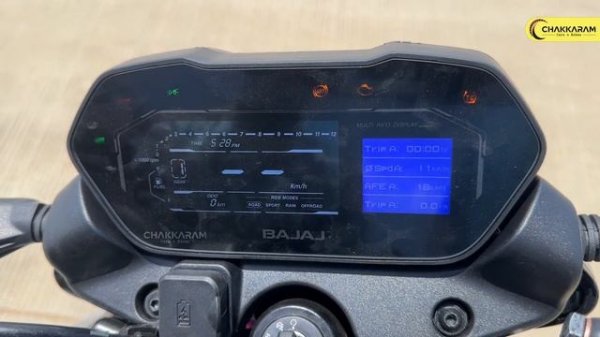 Bajaj PULSAR NS400z | Semma Powerful Bike, Semma Value for Money Rate'la | தமிழ் Review | Chakkaram