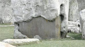 Строительство Стоунхенджа в 1960-х годах. Технология подмены исторических источников