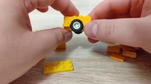 Маленькая гоночная машинка из ЛЕГО