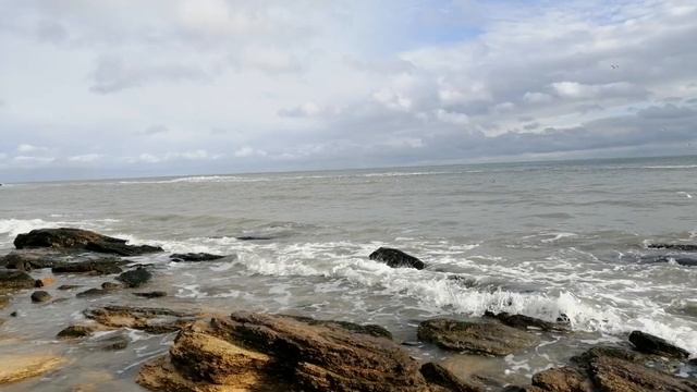 Sounds of waves crashing on stones 🌊🎧 for a restful, sound sleep and calming the nervous system!🎁🙏 смотреть онлайн