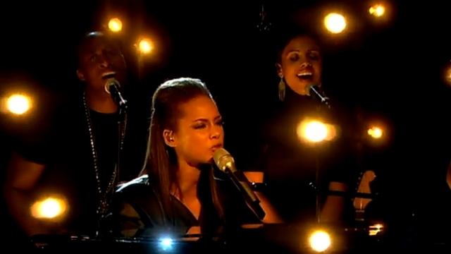 Alicia Keys - Empire State Of Mind (Part II - Broken Down) (live) смотреть онлайн