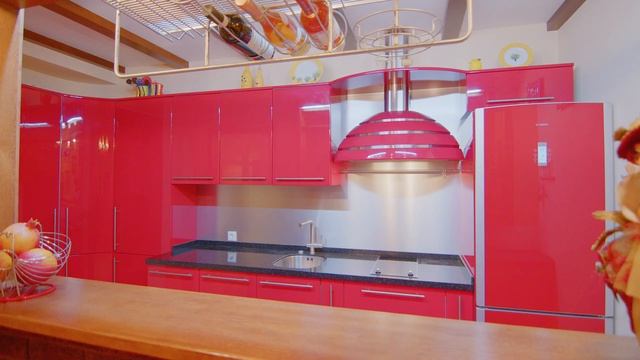 СРОЧНАЯ ПРОДАЖА элитного коттеджа в ВАТУТИНКАХ! смотреть онлайн