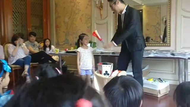 Alena Magic Show смотреть онлайн