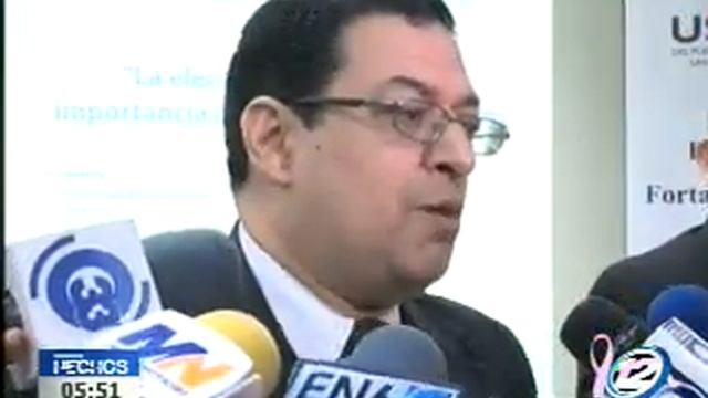 Magistrado de la Sala de lo Constitucional responde críticas de Julio Olivo смотреть онлайн