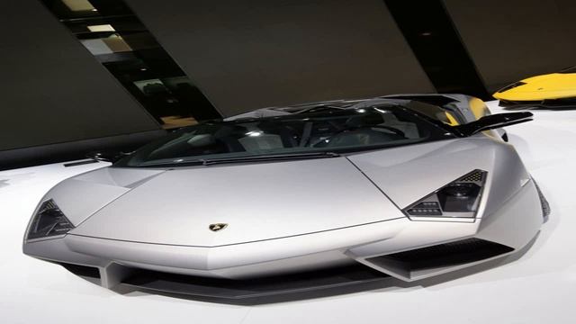 Lamborghini Reventón Roadster Sound!! Start and Rev смотреть онлайн