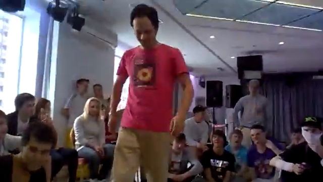 Dubstep dance battle! / Dance battle Dubstep / Dragon VS Sasha смотреть онлайн