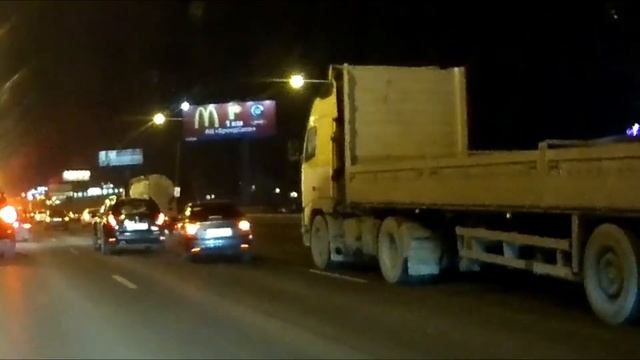 Лихачи на дорогах. Подписывайся! смотреть онлайн