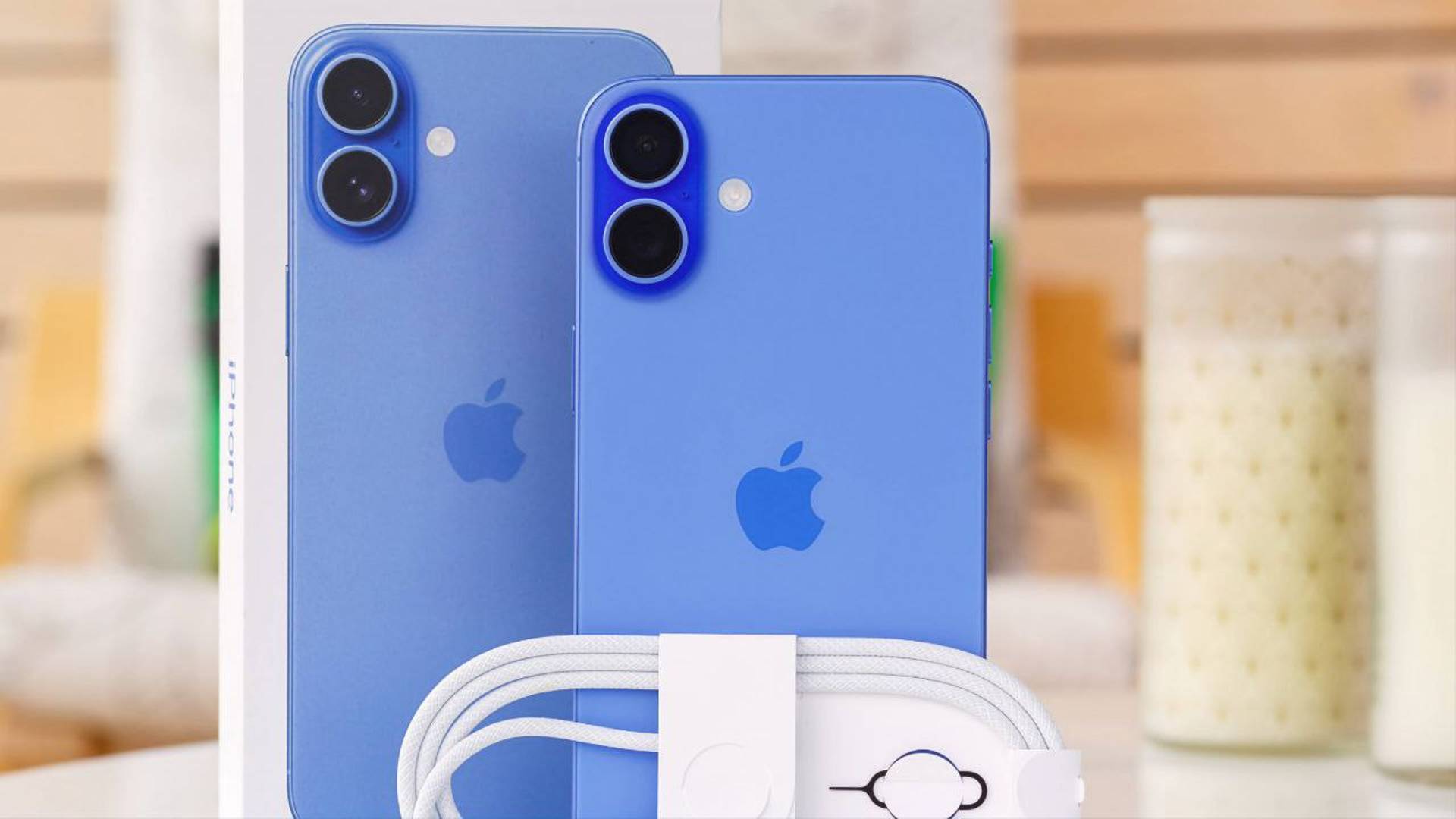 Apple iPhone 16 Plus обзор - Телефоны 2024 смотреть онлайн