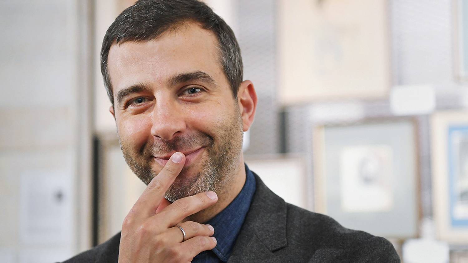 Иван Ургант уже француз? смотреть онлайн