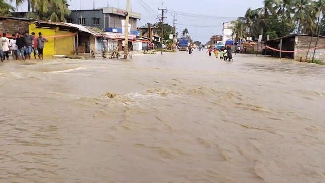 Sonai road Silchar Raising water level from Barak river😢Assam India смотреть онлайн