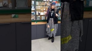 Баба Яга в гостях😻