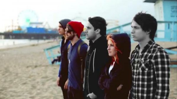 Paramore - Playing God