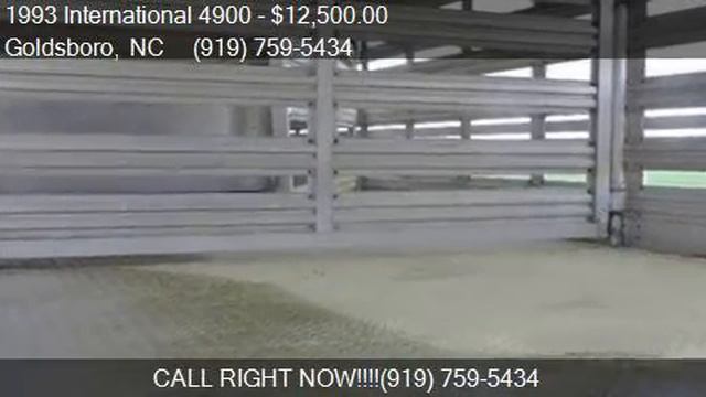 1993 International 4900 Livestock Hauler for sale in Goldsbo смотреть онлайн