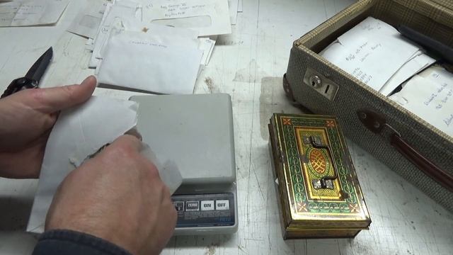 Lets check out my granny's old coin collection..She sure had some stuff... смотреть онлайн