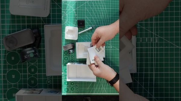 Распаковка Веб-камеры Insta360 Link 2.