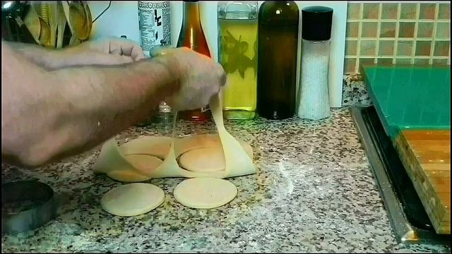 Donut ( Amerikan Polisi Aynasızların )Tatlı Çörek Tarifi / Amerikan Kahvaltısı