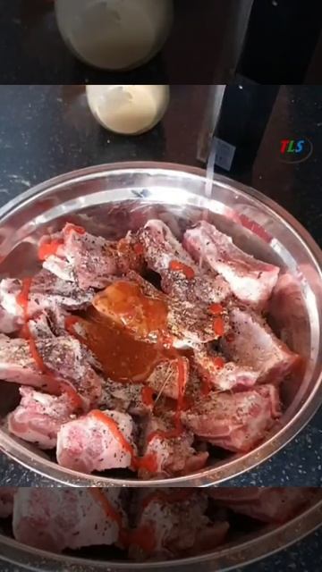 Свиные ребрышки с картохой в горшочке #shorts #short #shortvideo #свининарецепт #горшочек