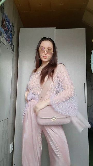 на сумку мк есть, а на кофту нужен?) смотреть онлайн