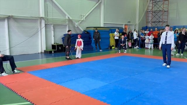 Маленков Даниил 8 лет Фестиваль цветных поясов по Тхеквондо ИТФ "Северо-запад России" смотреть онлайн