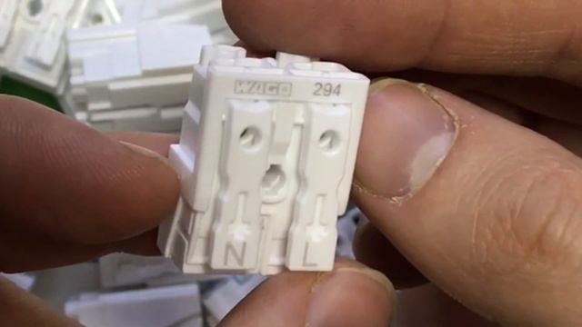 Разъемы WAGO (Ваго) 294 серии для светильников смотреть онлайн