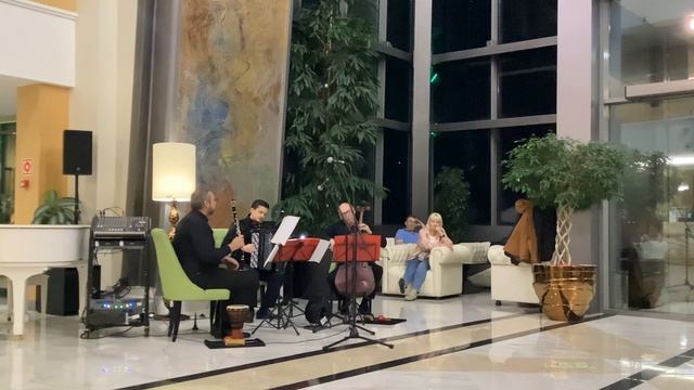 Трио «Ощущения» новое звучание Город ночью смотреть онлайн