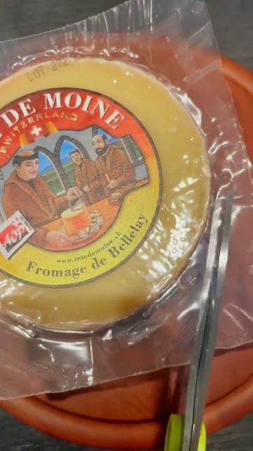 Какой сыр нравится вам больше всего? 🥰 #skidki_de #германия