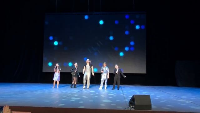 Олеся участвует в Девятом Межгалактическом Невзрослом фестивале "На планете КВН". смотреть онлайн