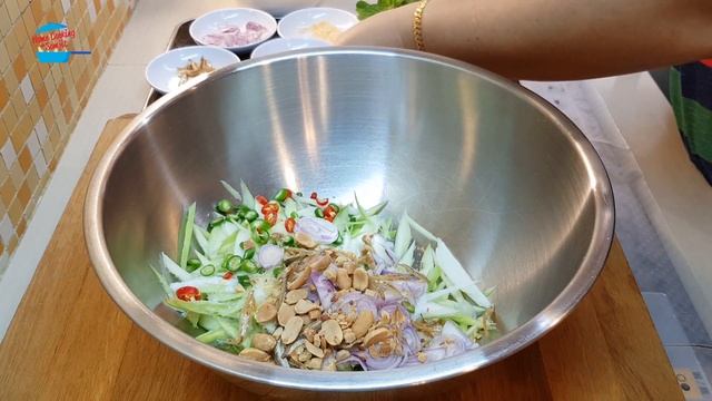 Thai Mango Salad with Salted Egg Recipe смотреть онлайн