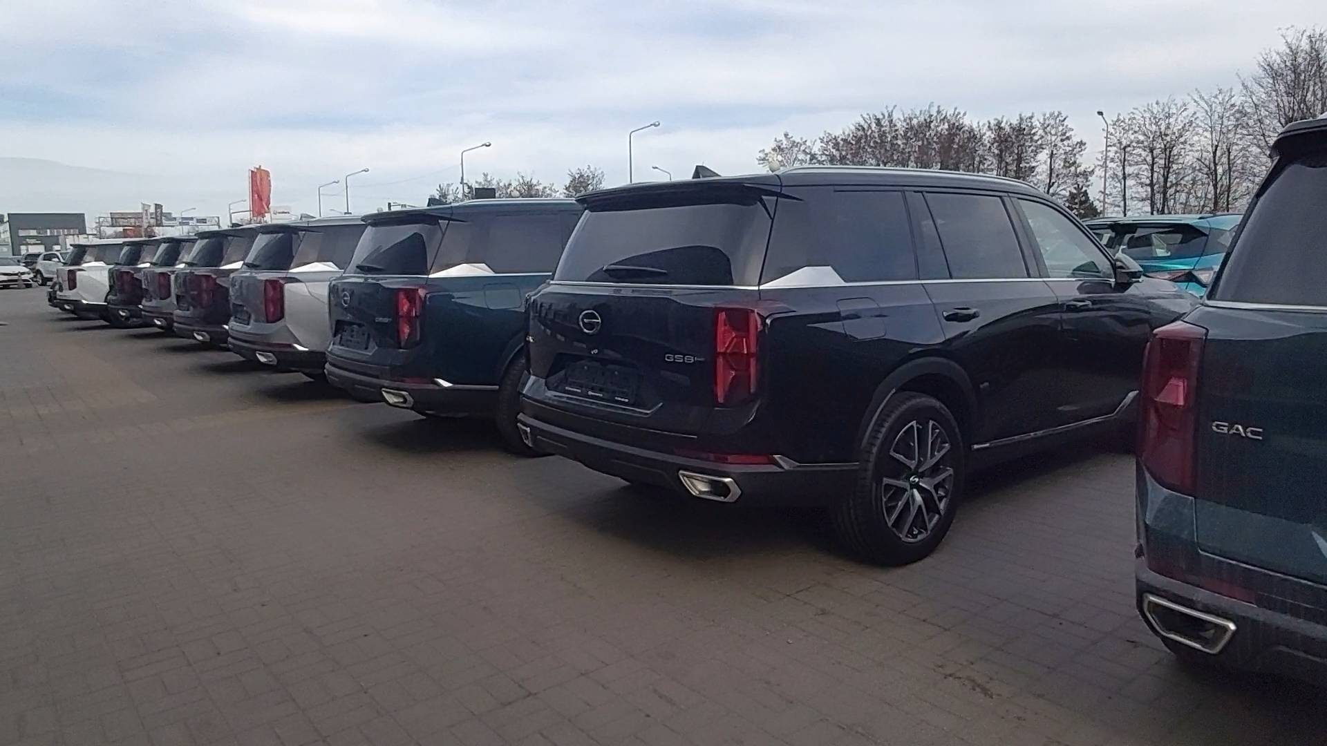 Откуда берутся прошлогодние машины ... смотреть онлайн