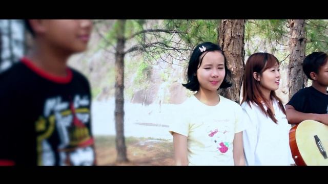 Bwe Karen Song " Hálēlúyā thábō htā " ( Singing Hallelujah ) смотреть онлайн