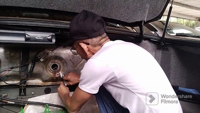 Poka Ganti Sender Unit 1 Jaguar Daimler Double Six 1994