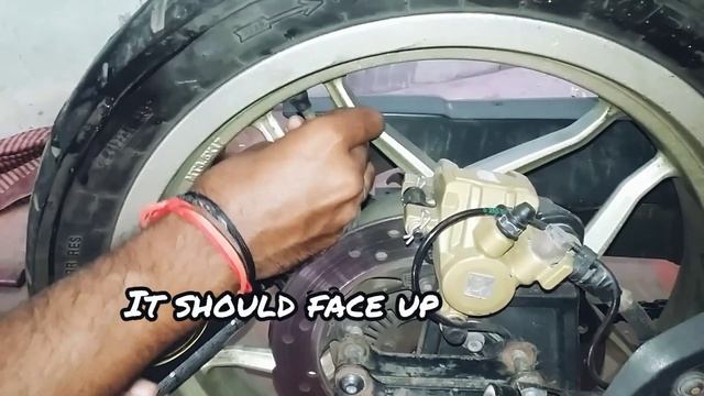 Motul tire repair | how to use | tire puncher solution | it fills air смотреть онлайн