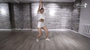 FAMALE DANCEHALL TUTORIAL | SIGHT&WINE | MARU