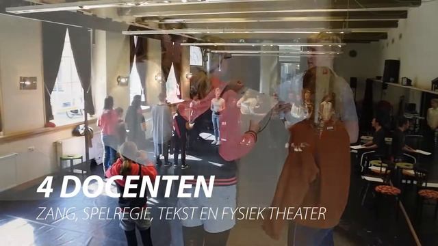 TT Extra presenteert: De koning van katoren смотреть онлайн