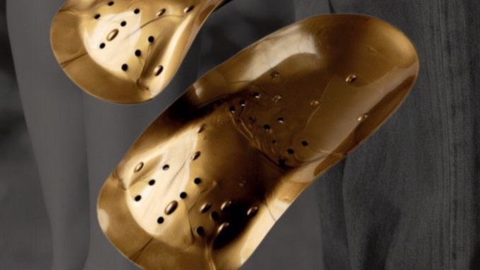 На что реально способны коррекционные стельки Whieda.Что говорят специалисты об их эффективности смотреть онлайн