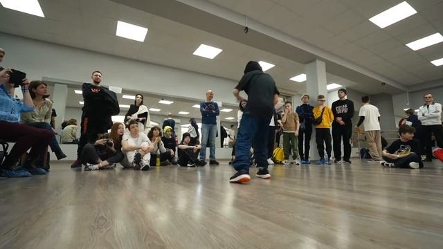 Tusky vs Pro Svet | TOP 16 | BBOYS 1x1 11-13 лет | BREAKING BEEF смотреть онлайн