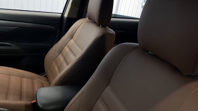 Mitsubishi Outlander 3. Авточехлы смотреть онлайн