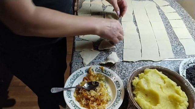 Вареники на свят вечір трьох видів смотреть онлайн