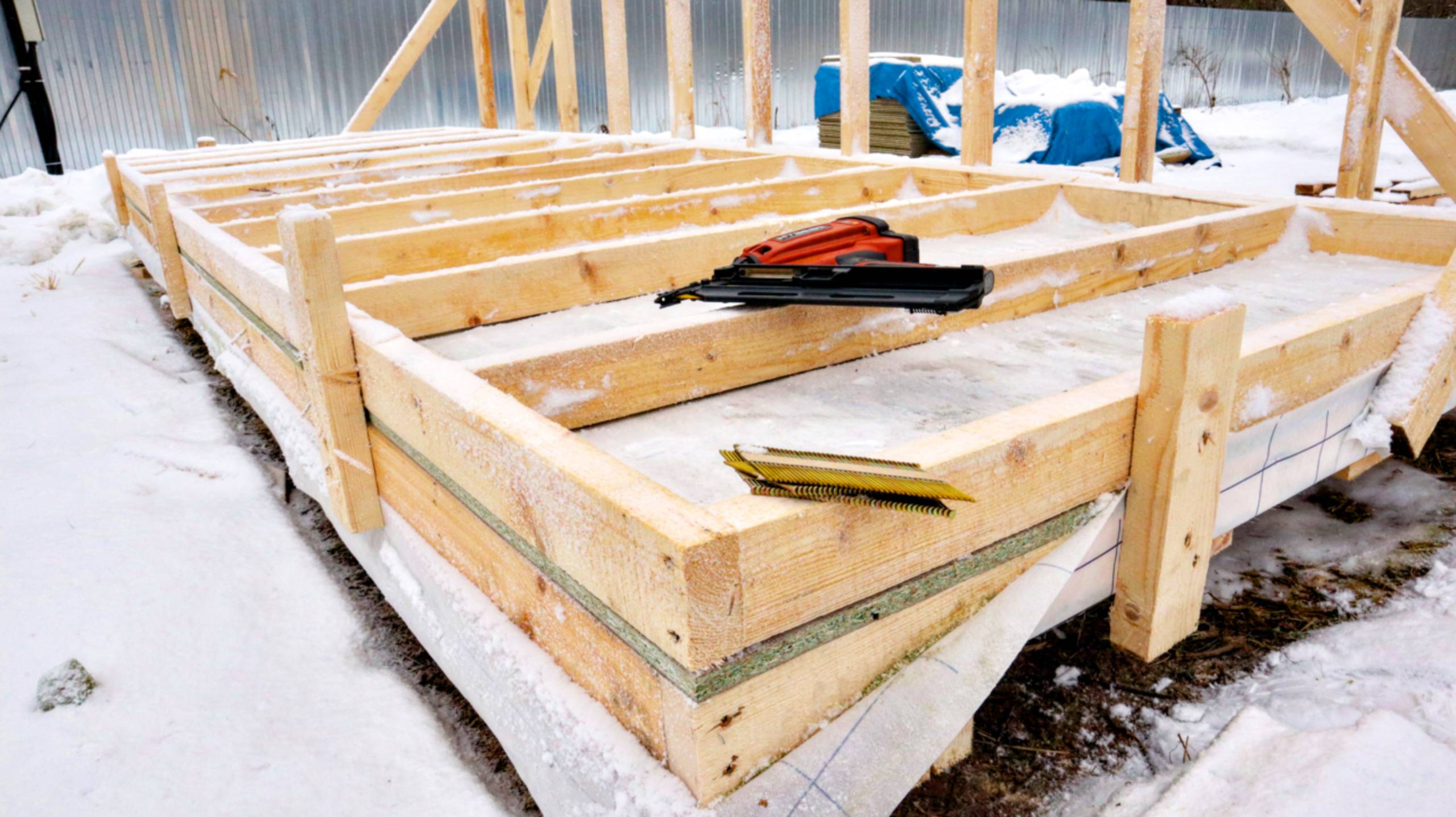 Построил МИНИ ДОМ - бытовку за 7 дней! Смотрите, что получилось!