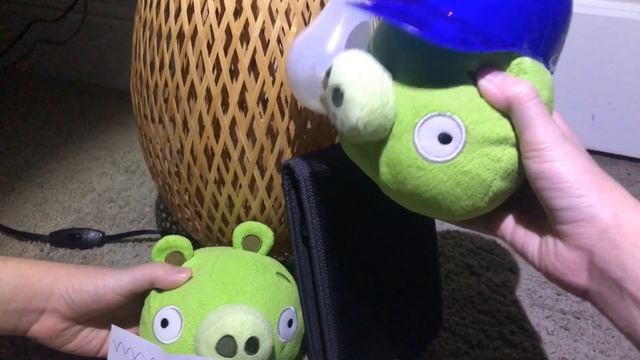 Piggy Tales - 4th Street | Hard Days Light (Plush Version) смотреть онлайн