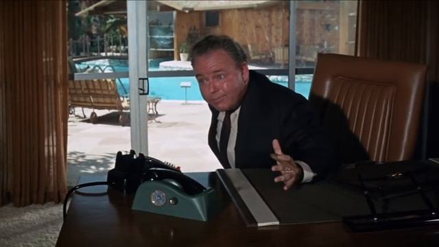 Point Blank (1967) - Walker meets Brewster смотреть онлайн