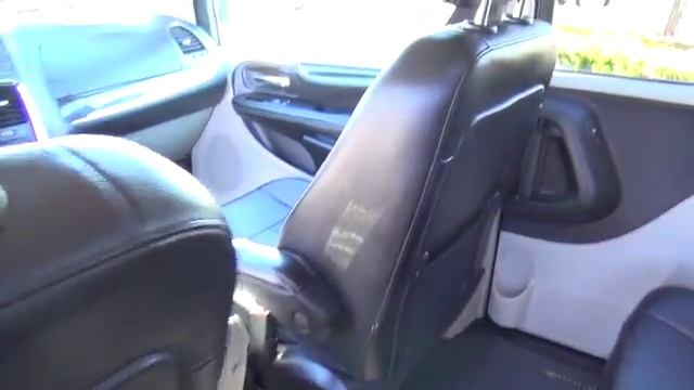 2016 Chrysler Town & Country Aurora | Denver V13261 смотреть онлайн