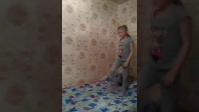 Алина Эф|Танцы в разгаре!! смотреть онлайн