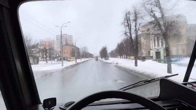 РАЗВАЛИЛ ФАСАД РЕСТОРАНА😰И ЗАСТРЯЛ… напряжённый день.КАМАЗ 55111 самосвал. Юный камазист смотреть онлайн